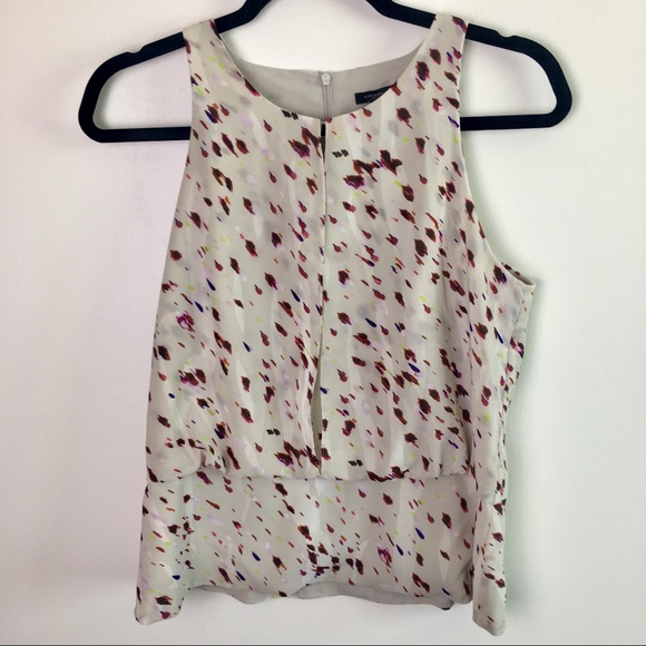 Ann Taylor Tops - Ann Taylor Peplum Keyhole Front Shell Tank-Size 6